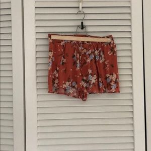 Floral fabric shorts